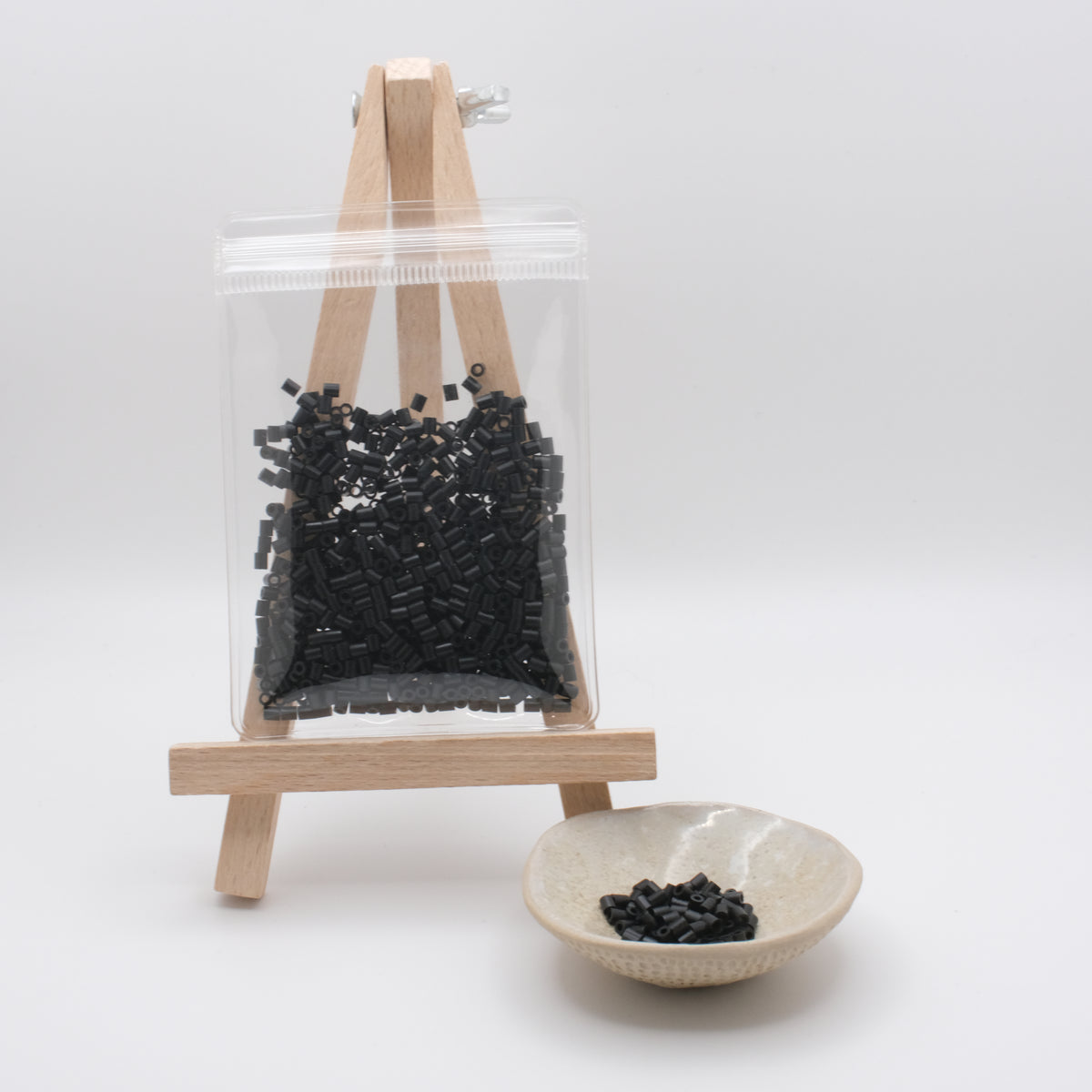 2.6mm Fuse Beads Refill – Black · MARD Code: H07