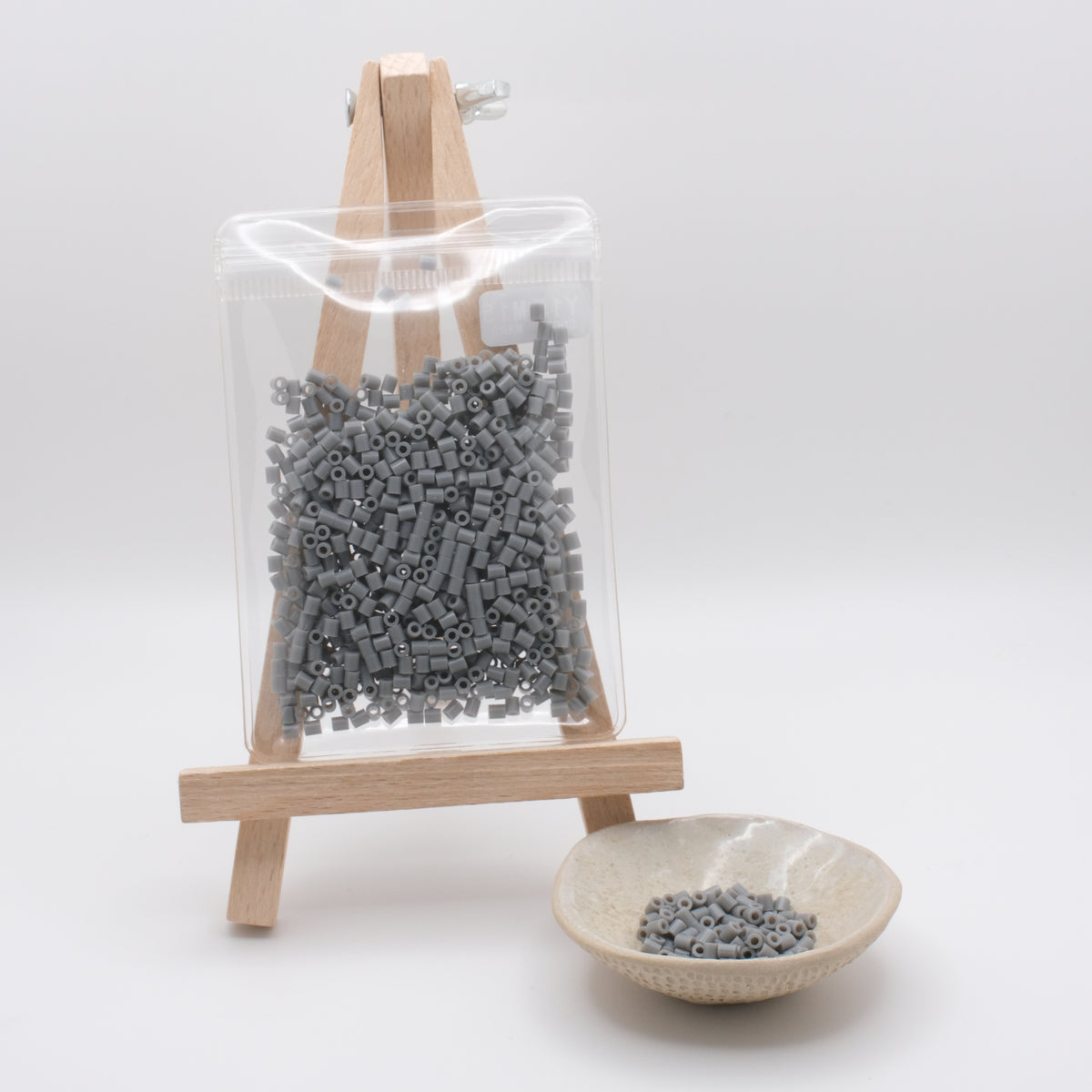 2.6mm Fuse Beads Refill – Gray · MARD Code: M15