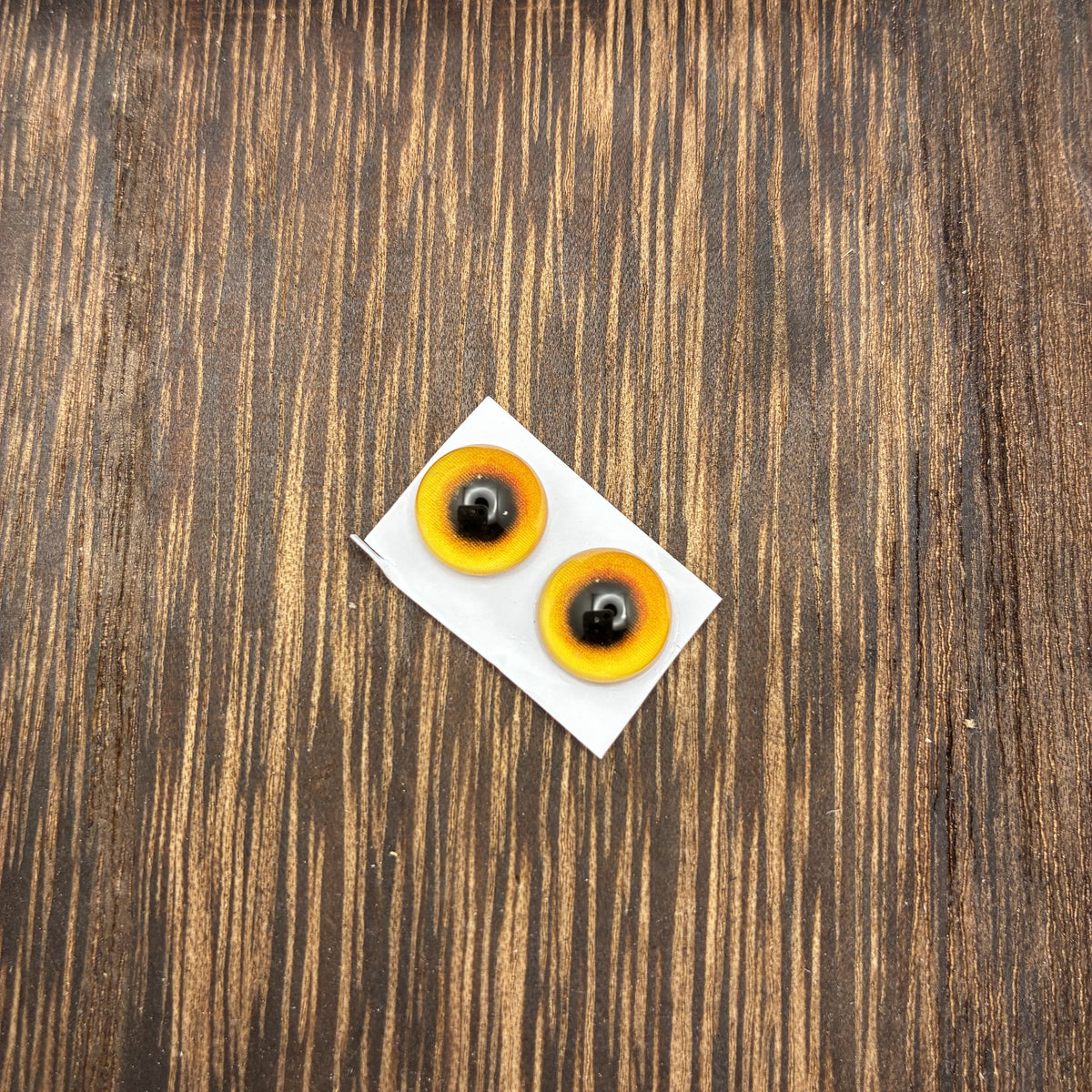 Paire d'yeux en verre faits main 10 mm coloris ambre pour feutrage à l'aiguille