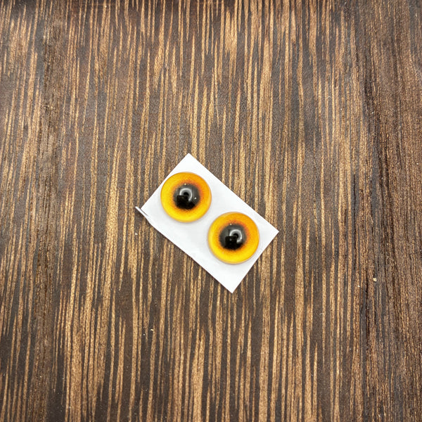 Paire d'yeux en verre faits main 10 mm coloris ambre pour feutrage à l'aiguille